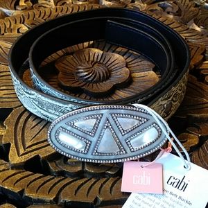 (Size M)Cabi Leather Snakeskin Belt
